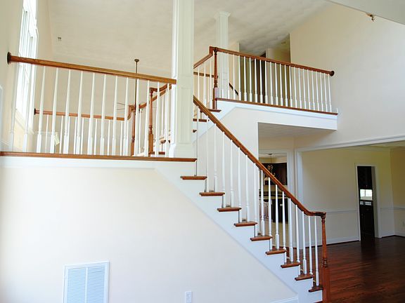 4th image of 3009 N James Dr