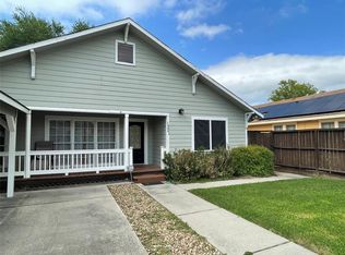 1221 Aurora St, Houston, TX 77009