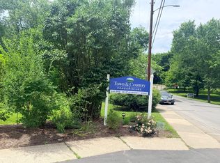 47 Huguenot St #1, New Paltz, NY 12561