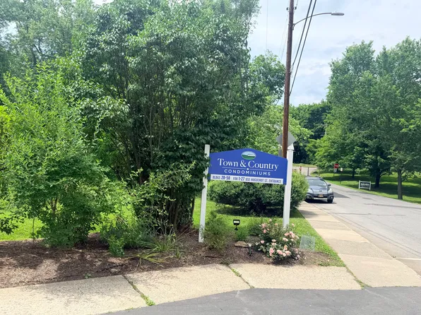47 Huguenot St #1, New Paltz, NY 12561