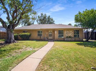 3750 Ridgeoak Way, Farmers Branch, TX 75244