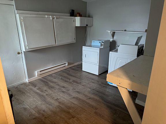 2nd image of 34 Irving St #5