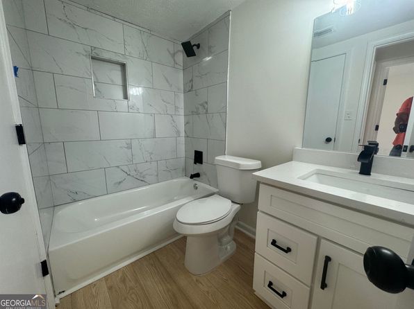 112 Fairview Dr, Stockbridge, GA 30281