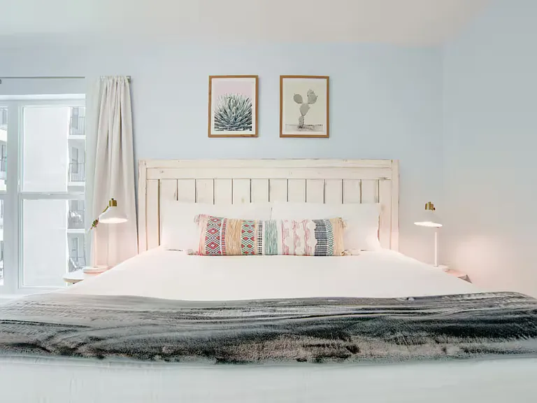 421 E Beach Blvd #450 — Photo 16