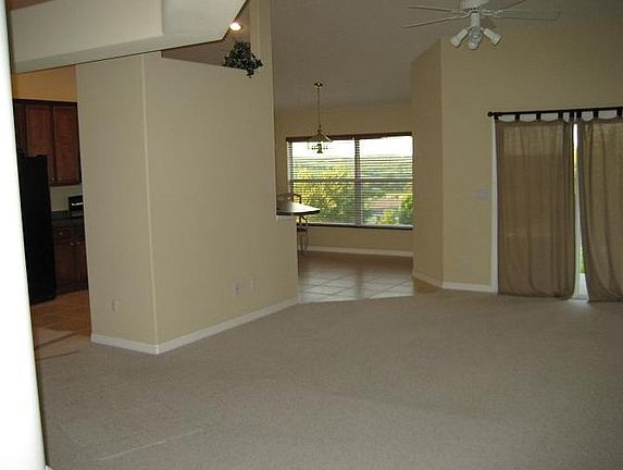 3rd image of 831 Princeton Dr