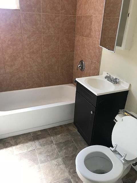 2nd image of 2585 Ulric St