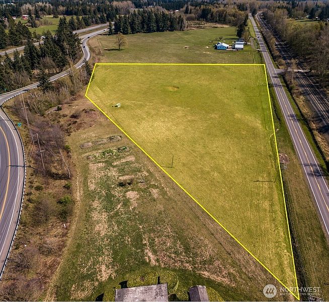 3rd image of 6850 Portal Way