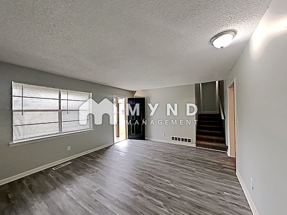3rd image of 3885 Rosita Ave