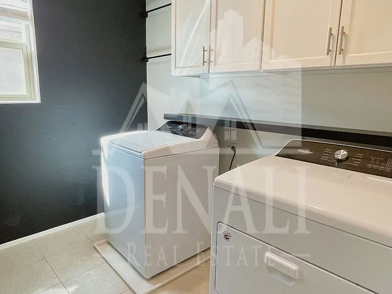 866 E Artesia Pl — Photo 28