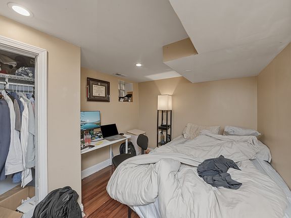 4th image of 3712 N Racine Ave #1F