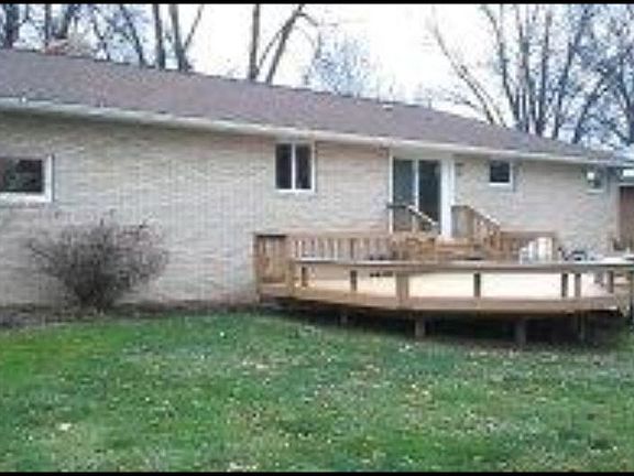 Large Deck with Seating