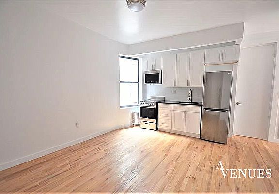 2nd image of 563 W 139th St #2C