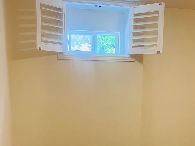 37 Bowhill Dr #WALK-OUT BASEMENT — Photo 14