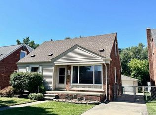 10084 Ruth Ave, Allen Park, MI 48101
