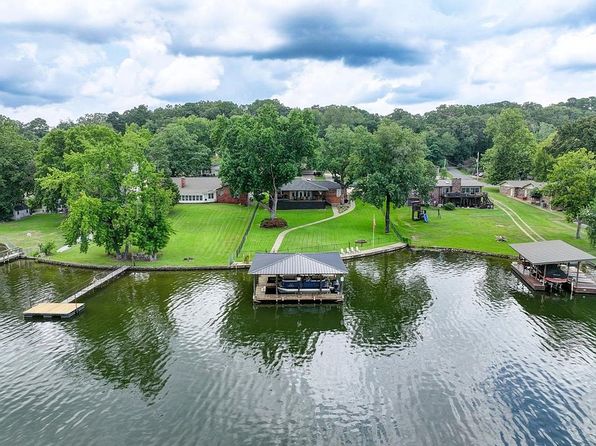 216 Yorkshire Dr