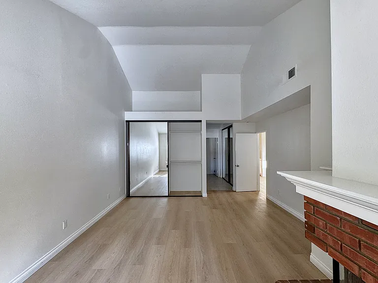 22900 Colombard Ln #5 — Photo 14