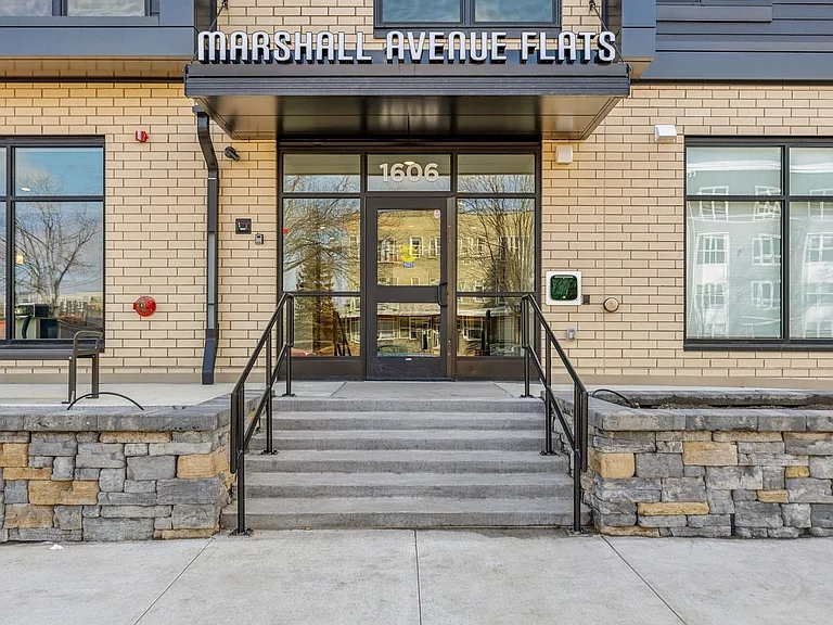 Marshall Avenue Flats, St Paul, MN