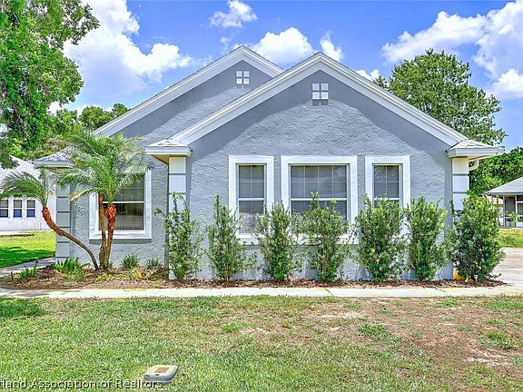 3rd image of 3755 Wynstone Dr