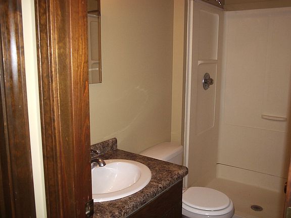 3rd image of 204 Brush Creek Ln