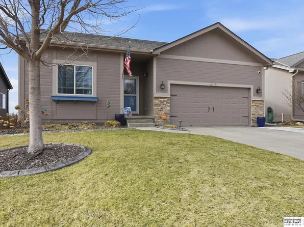 6118 S 189th St, Omaha, NE 68135