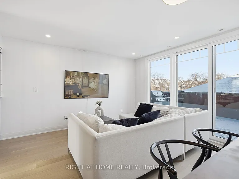 3400 Lake Shore Blvd W #217 — Photo 9