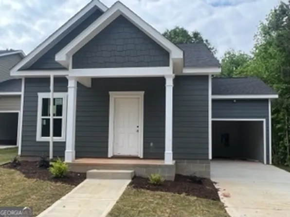 200 Lenox Cir, Lagrange, GA 30241