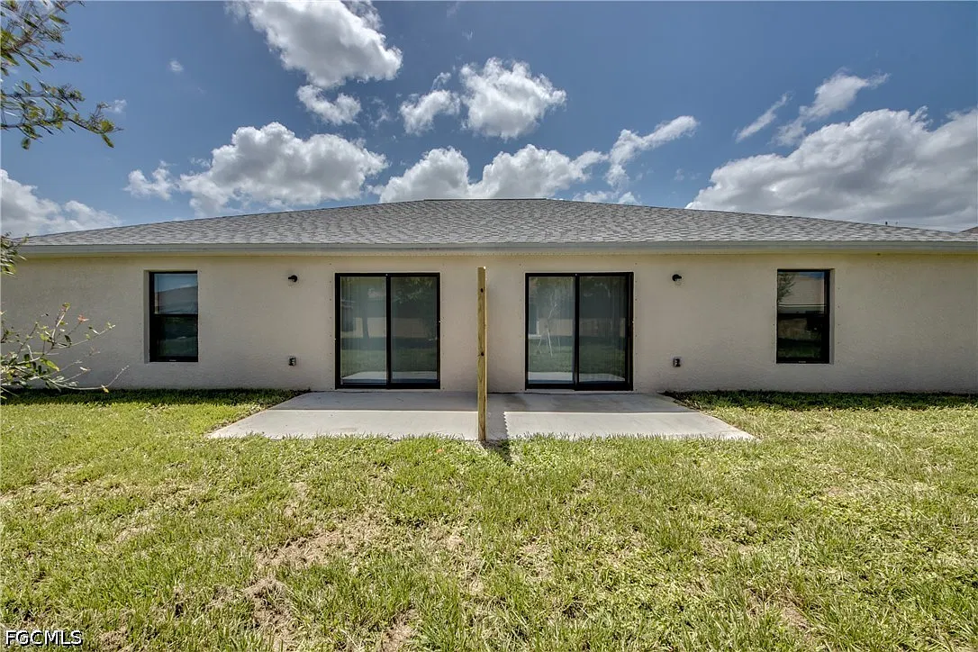3 bed, 2.0 bath, 1210 sqft, $1,600 — Photo 2