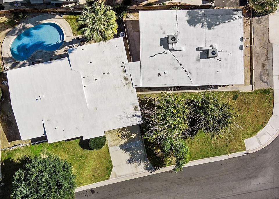 1st image of 44858 Santa Anita Ave