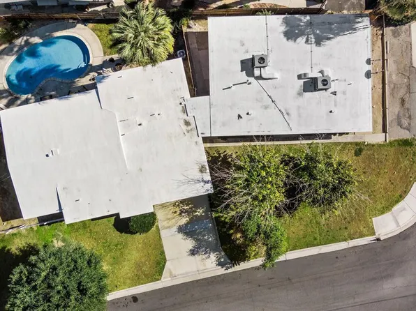 44858 Santa Anita Ave, Palm Desert, CA 92260