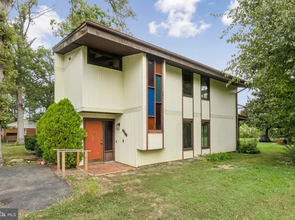 6405 Inwood Dr, Springfield, VA 22150