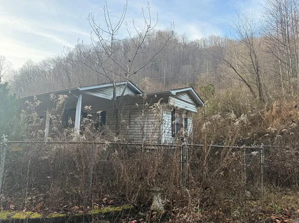 2003 Jacks Creek Rd, Big Rock, VA 24603