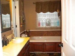 619 Mandeville Dr, Boiling Springs, SC 29316