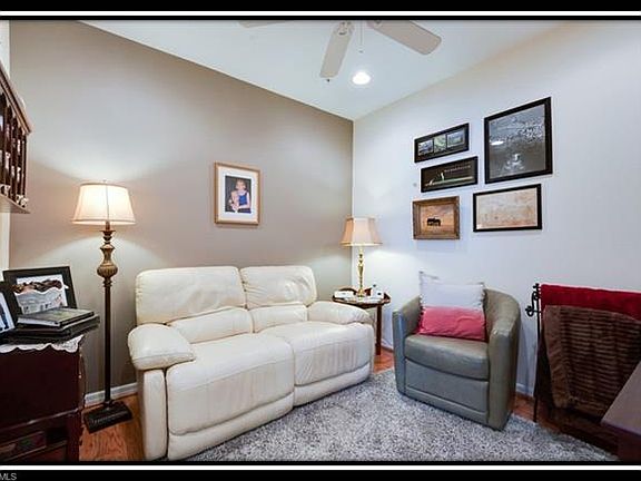 5th image of 8540 Oakshade Cir Unit 201