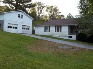 809 N Independence Ave, Independence, VA 24348