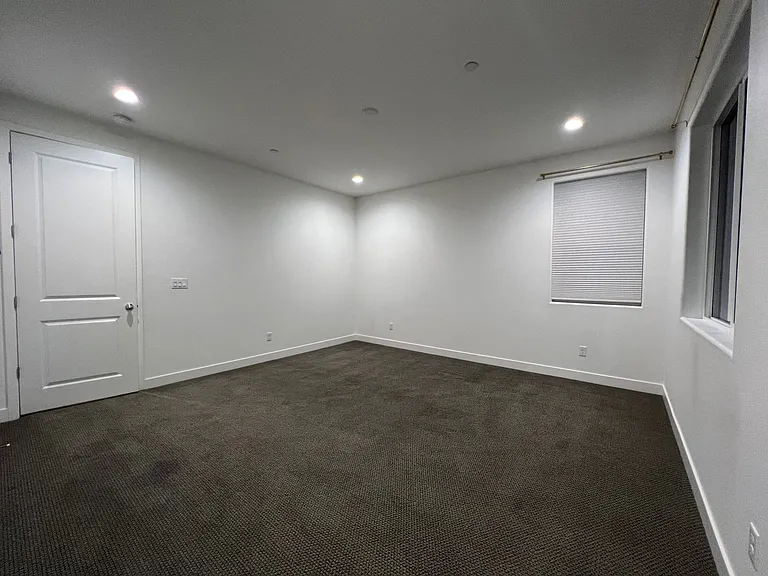 4366 Redrock Dr — Photo 36