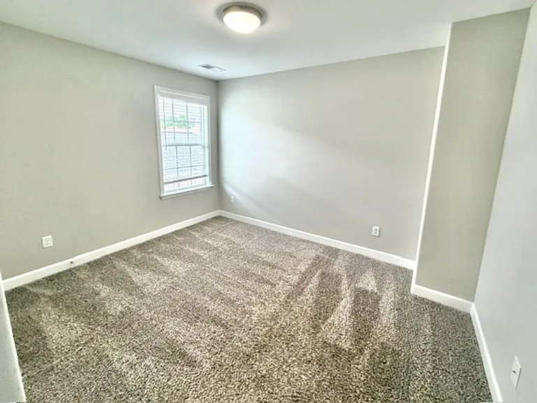 8880 Kimberly Dawn Dr — Photo 9