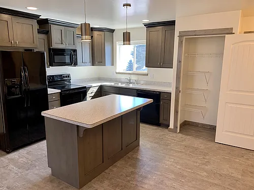831 Gibbon St #3 Photo 1
