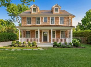 170 Meeting House Ln, Southampton, NY 11968
