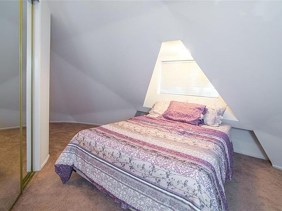 5th image of 1521 Zermatt Dr