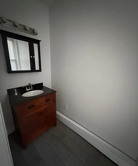 101 Zabriskie St #3 — Photo 6