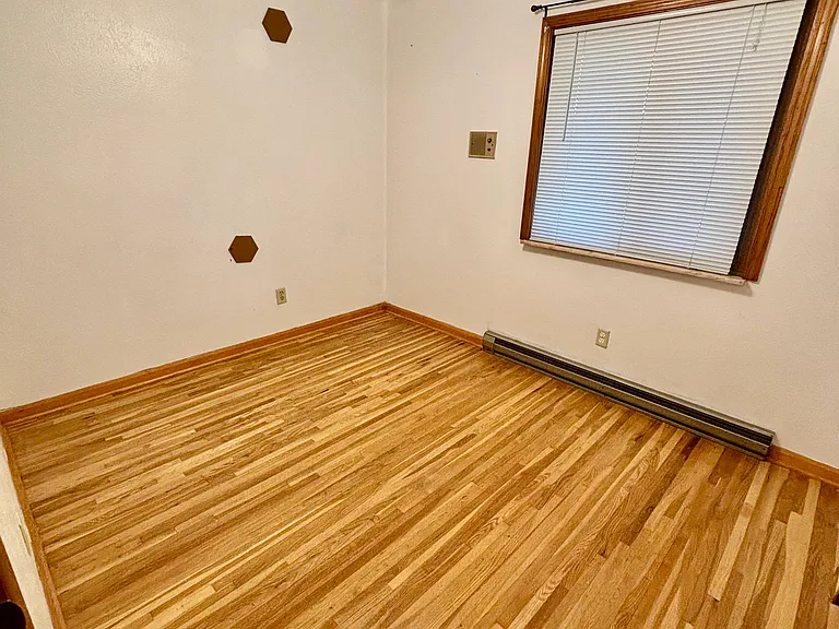 326 Pepperton Dr — Photo 22