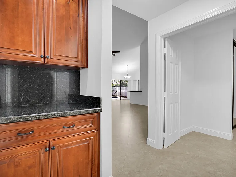 112 Inner Harbour Way — Photo 32