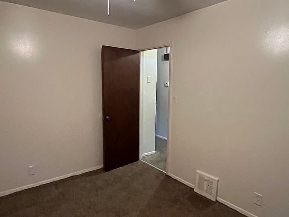 4th image of 15344 Alonzo Ave
