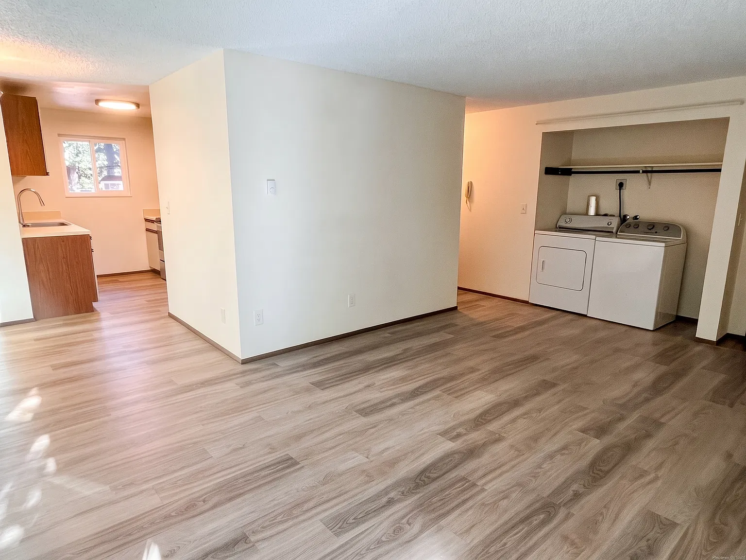 2 bed, 825 sqft, $2,295 — Photo 3