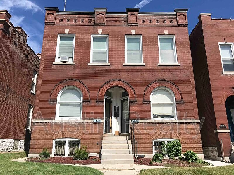 1st image of 1821 Allen Ave Floor 1