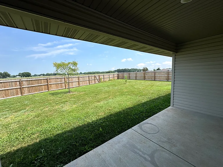593 E Melton Rd — Photo 10