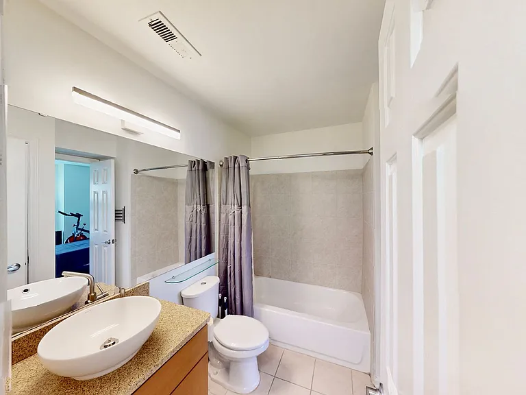 521 N Graham St #3E — Photo 14