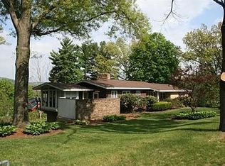 130 Grove Ave, Leominster, MA 01453