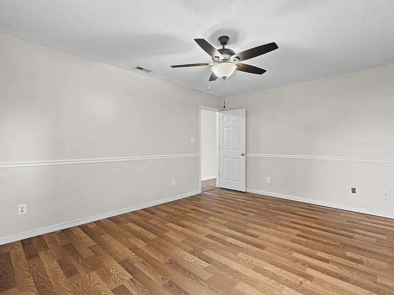 206 Chokecherry S — Photo 15