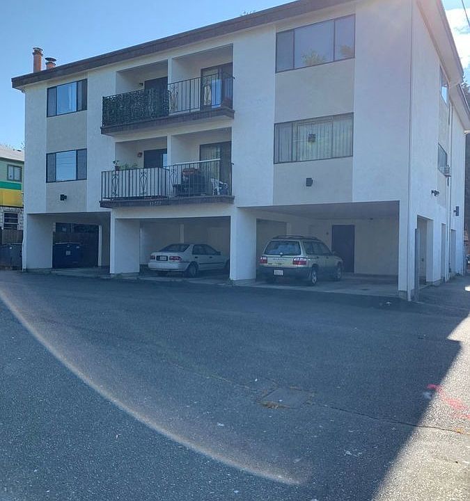 1st image of 11722 Pinehurst Way NE APT C